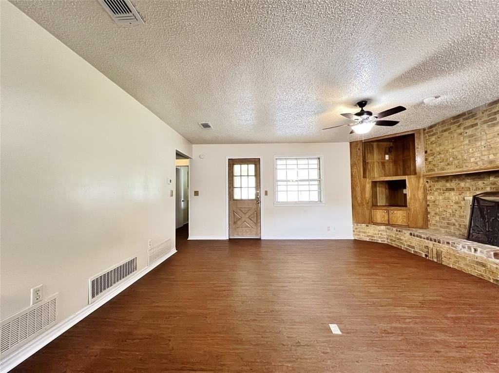 502 Brumley Rd - Photo 3 of 19