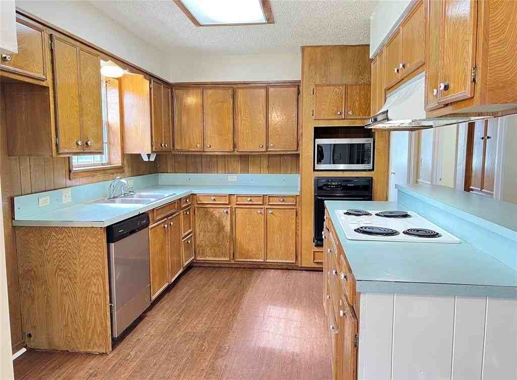 502 Brumley Rd - Photo 7 of 19