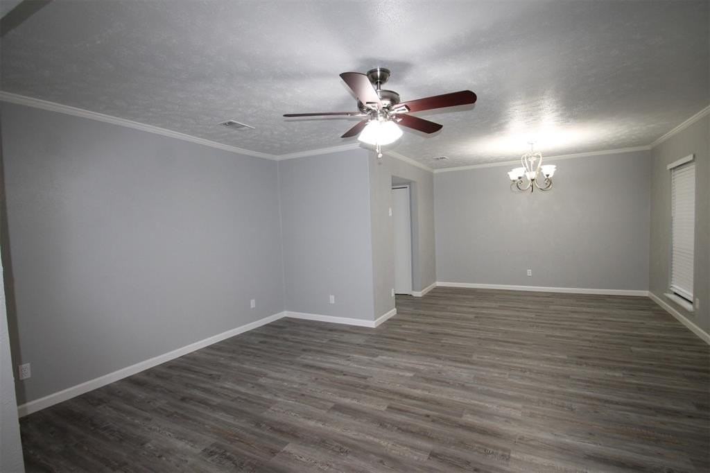 961 Mossvine Dr - Photo 2 of 18