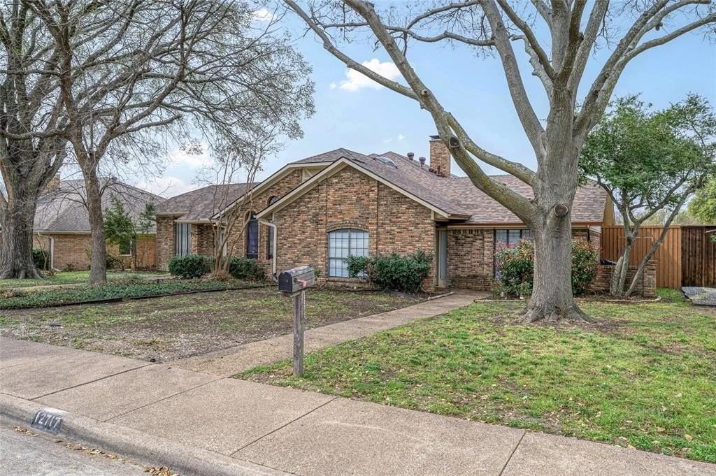 12717 Hornbeam Dr - Photo 2 of 34