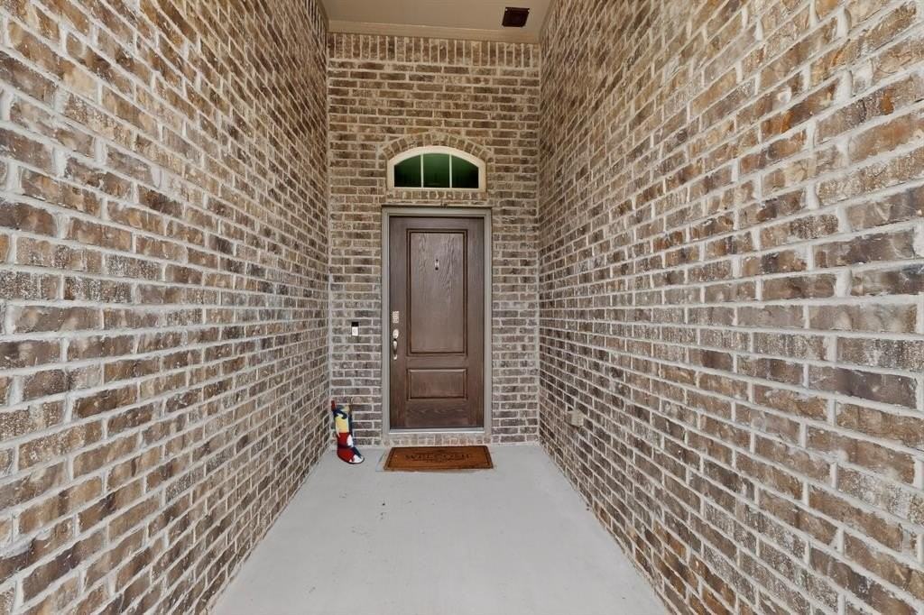 2804 Cain Dr - Photo 6 of 39