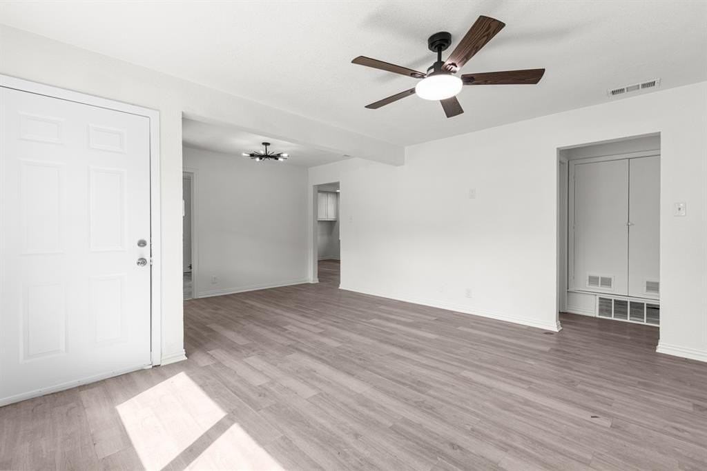 1706 Dorothy Dr - Photo 4 of 14