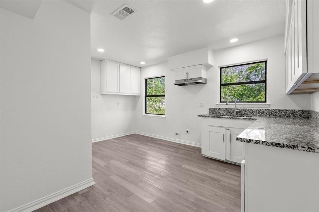 1706 Dorothy Dr - Photo 5 of 14