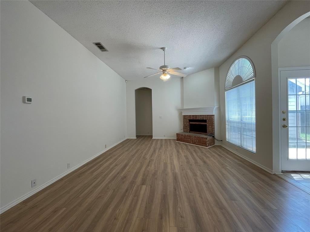 6004 Cave River Dr - Photo 4 of 26