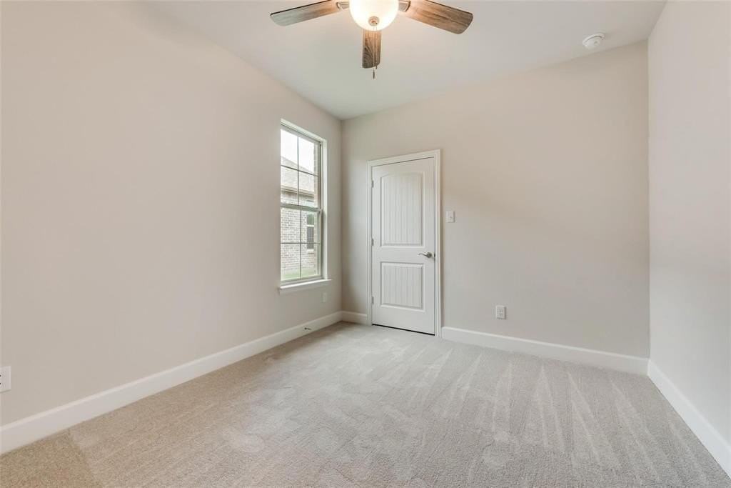 373 Braves Way - Photo 7 of 21