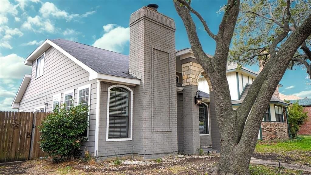 1512 Wheatfield Dr - Photo 3 of 19