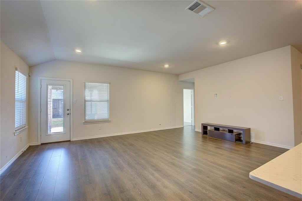 2912 Wooten Trl - Photo 7 of 36