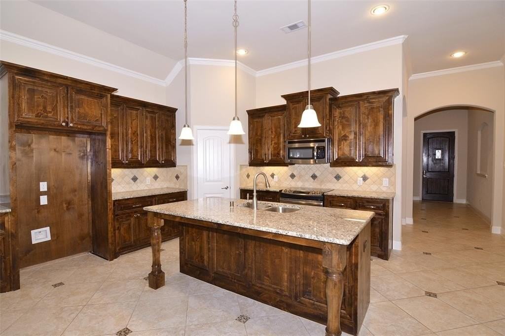 16320 Amistad Ave - Photo 7 of 35