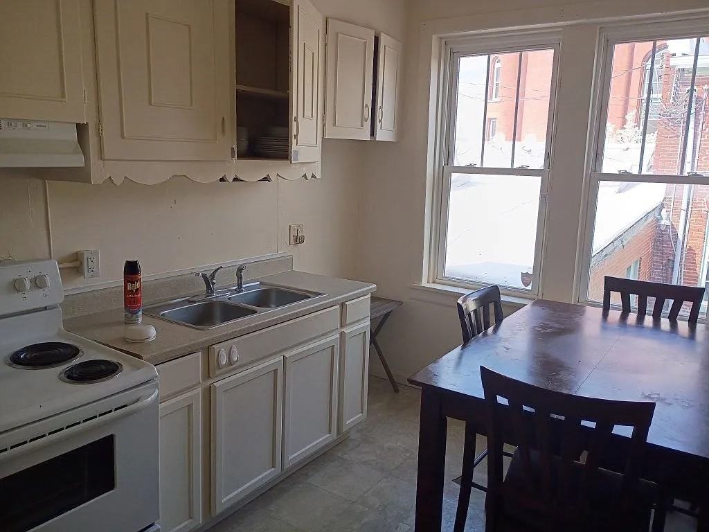 207 S Maple Ave #5 - Photo 6 of 11