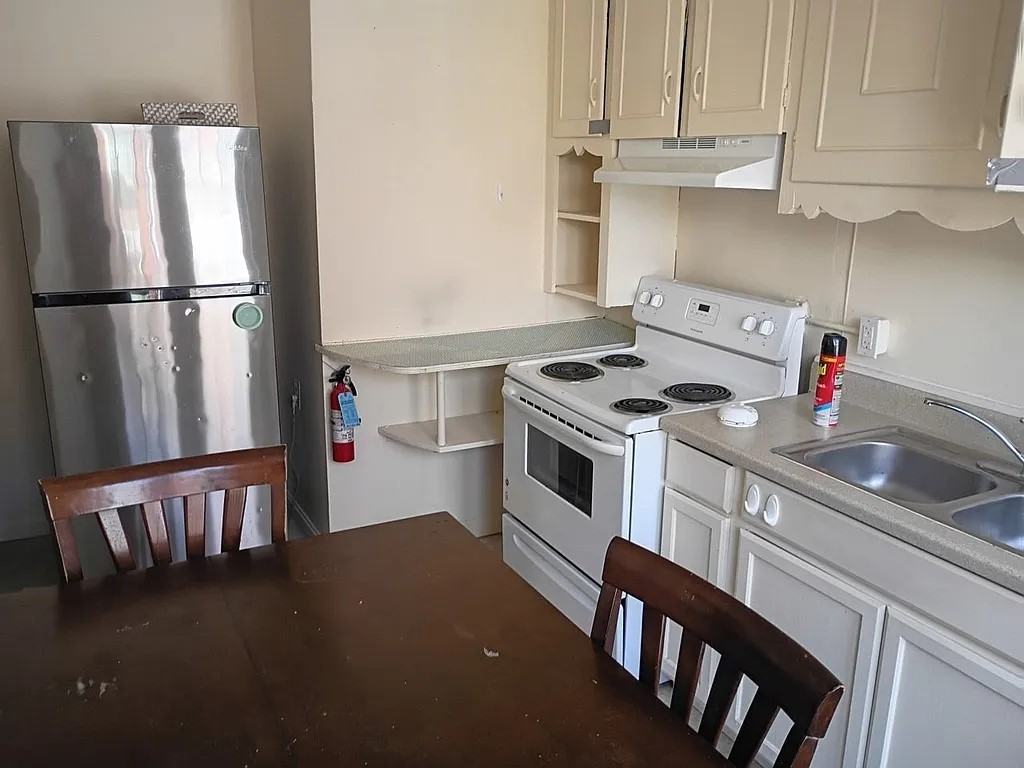 207 S Maple Ave #5 - Photo 7 of 11