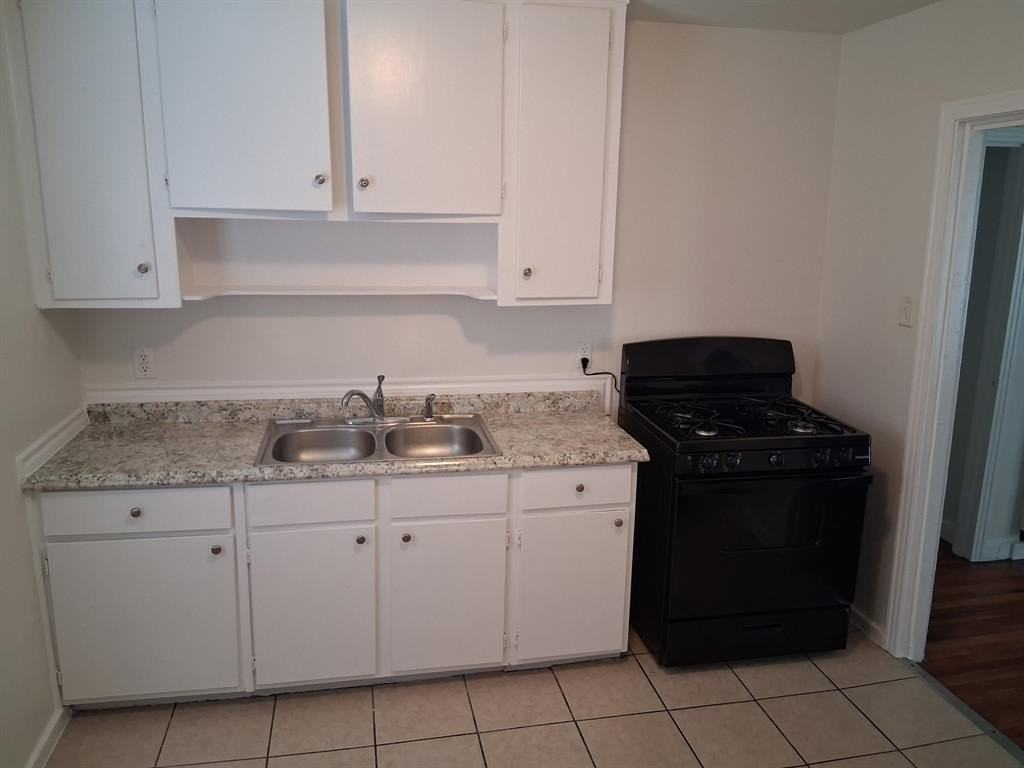 2300 Grayson Ave #2302 - Photo 5 of 10