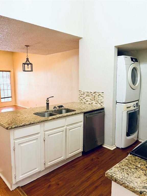 13211 Emily Rd #1203 - Photo 6 of 9