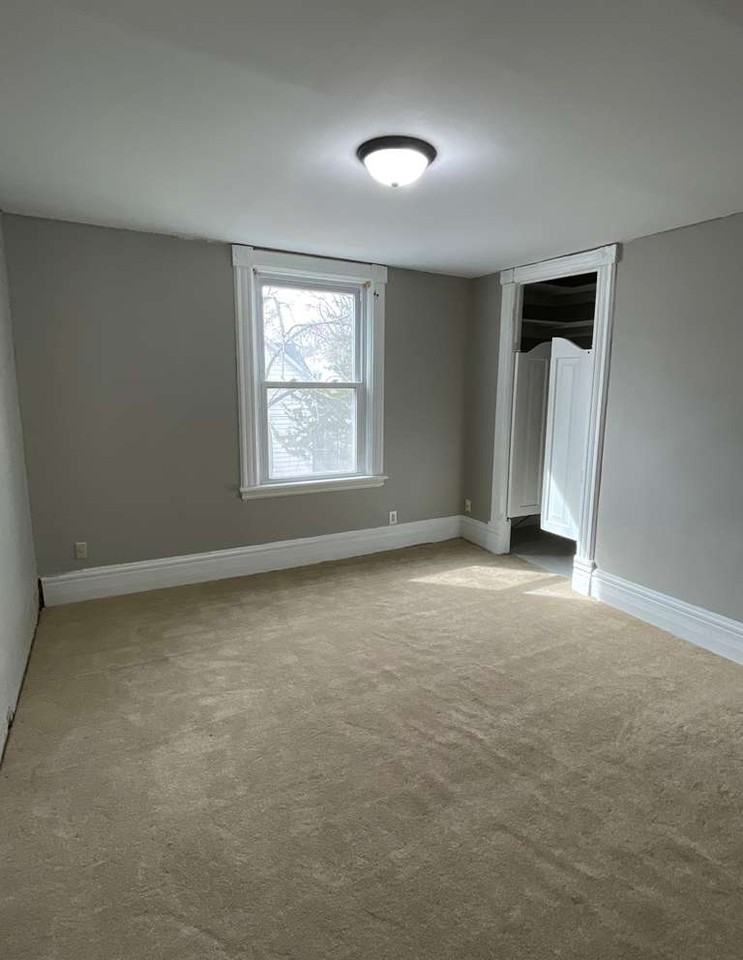 217 N West Ave #1 - Photo 6 of 18