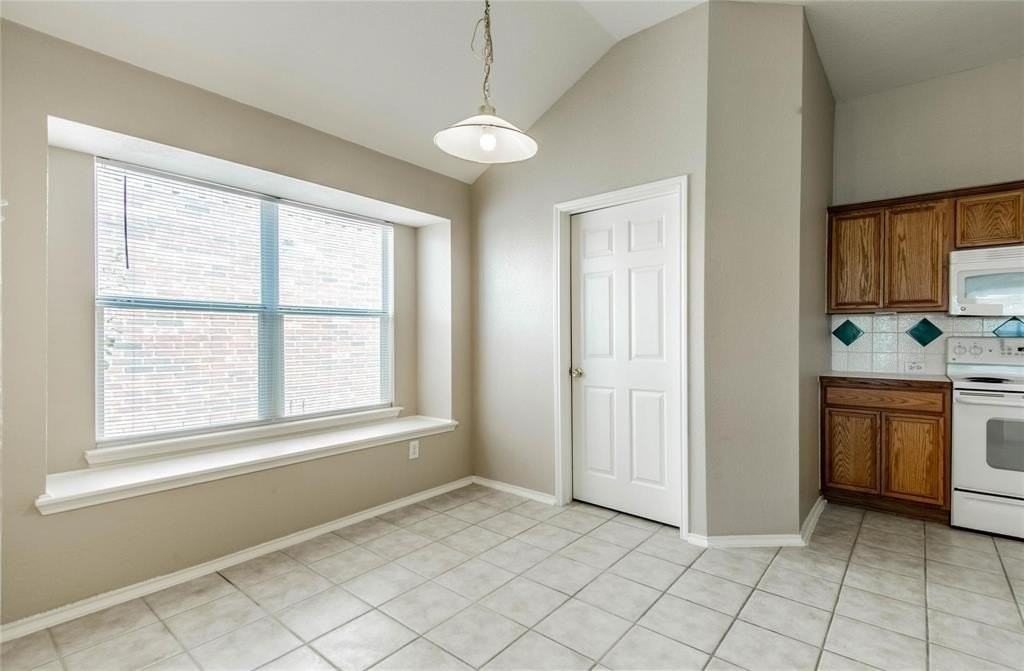 4849 Carrotwood Dr - Photo 7 of 30