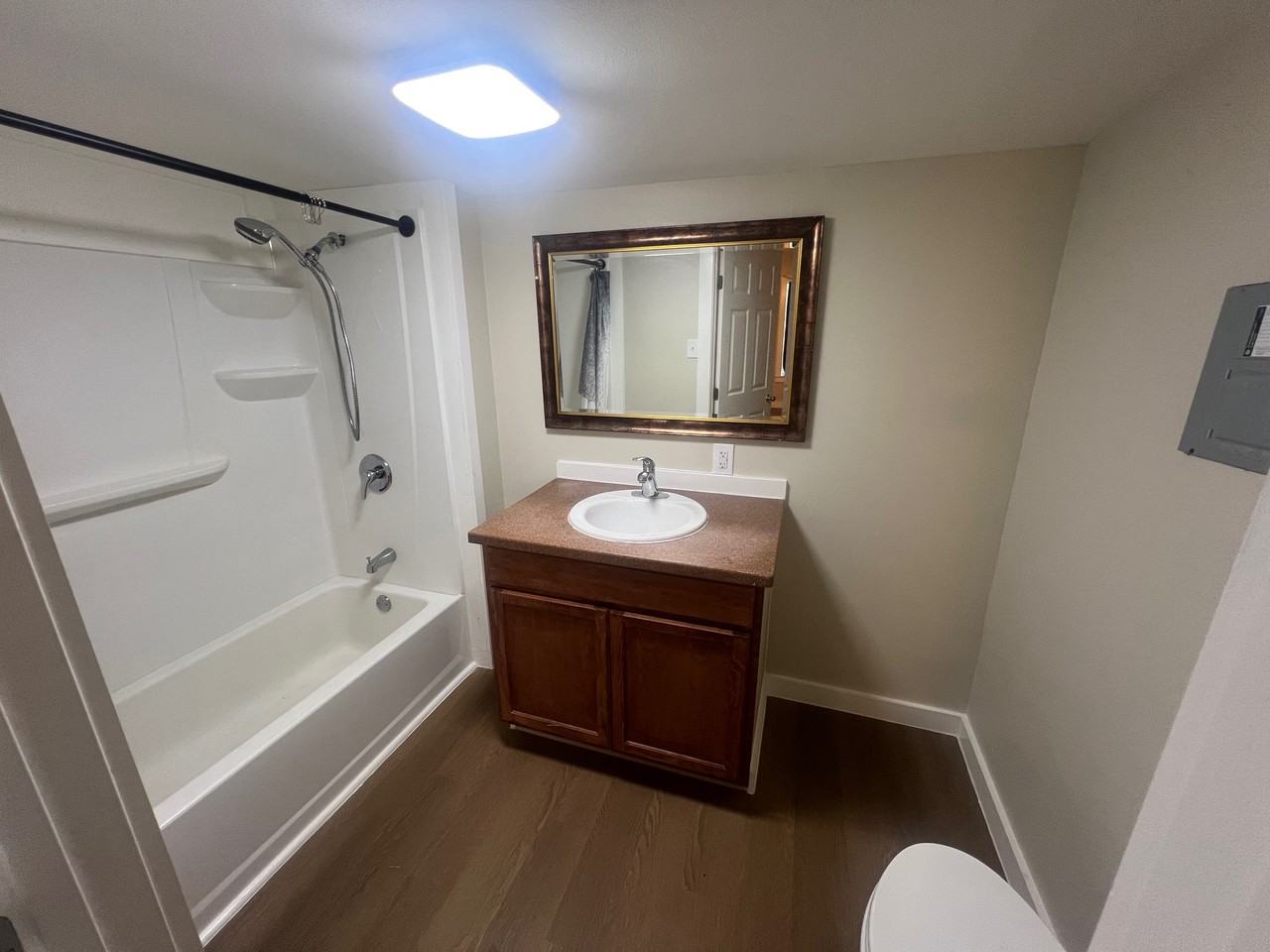 810 N Border Ave #C - Photo 6 of 7