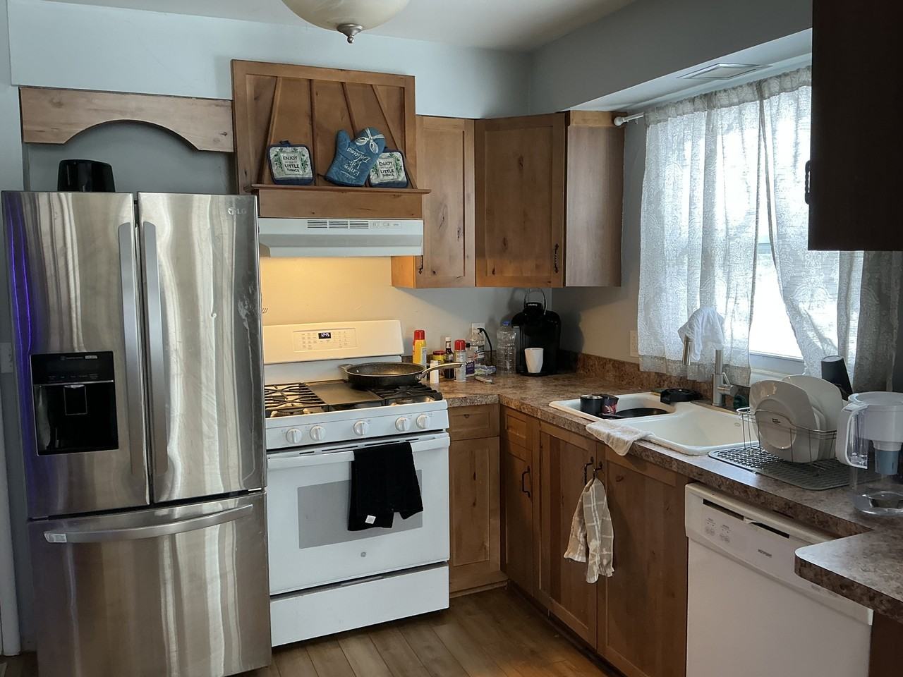 2285 E Carriage Hill Dr #2 - Photo 2 of 10