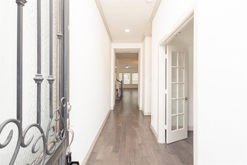 6337 Saddlebrook Way - Photo 5 of 40