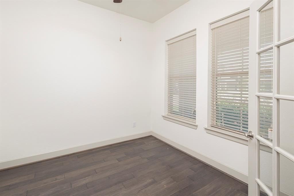 6337 Saddlebrook Way - Photo 6 of 40