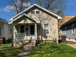 featured image of 206 N Sutphin St #1