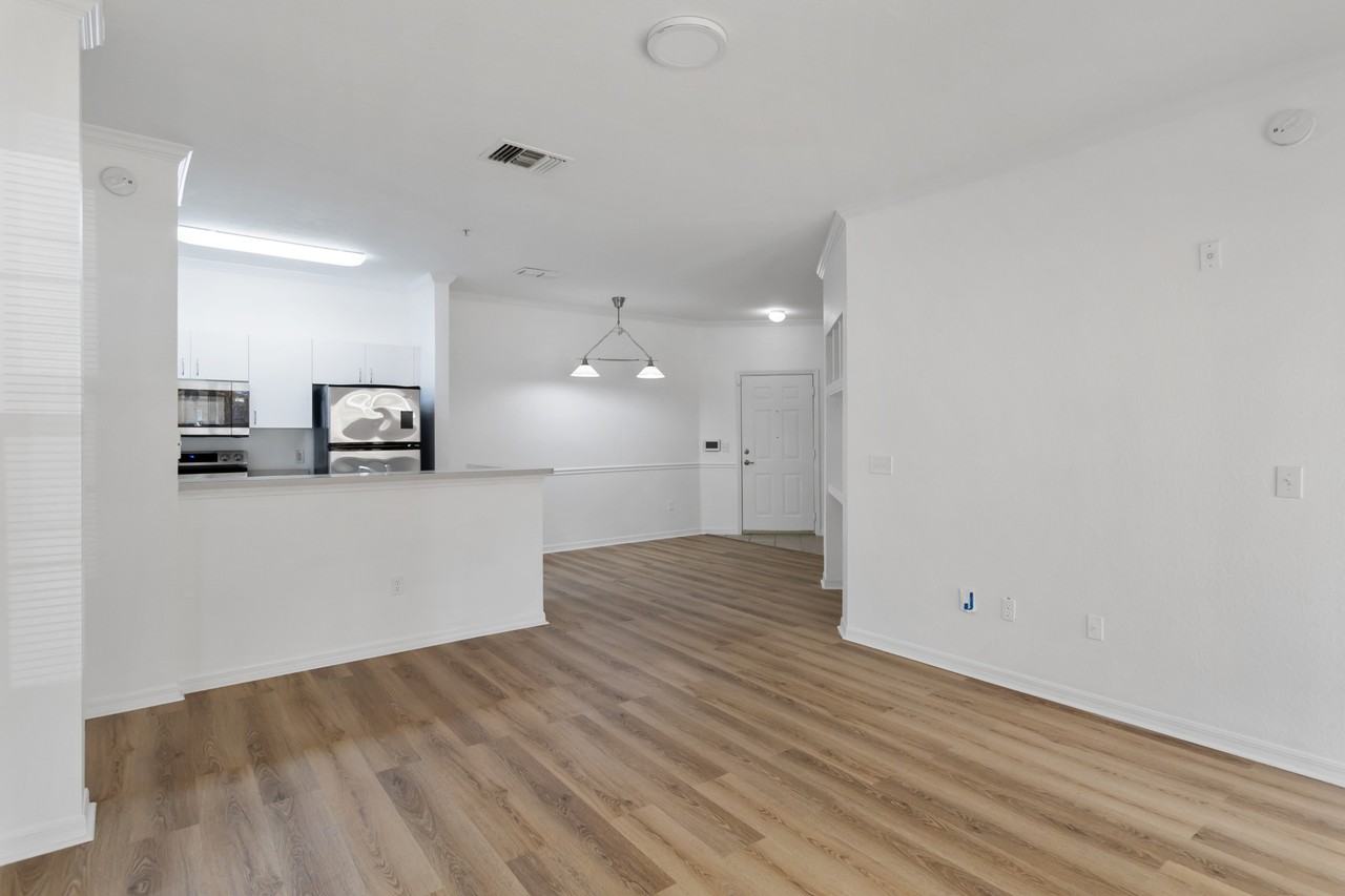 3599 Conroy Road - 1Unit 915 #1 - Photo 6 of 50