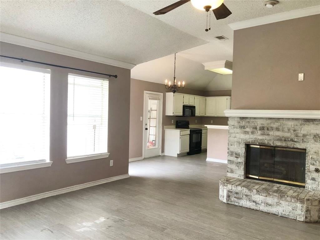 11409 Canoe Rd - Photo 5 of 16