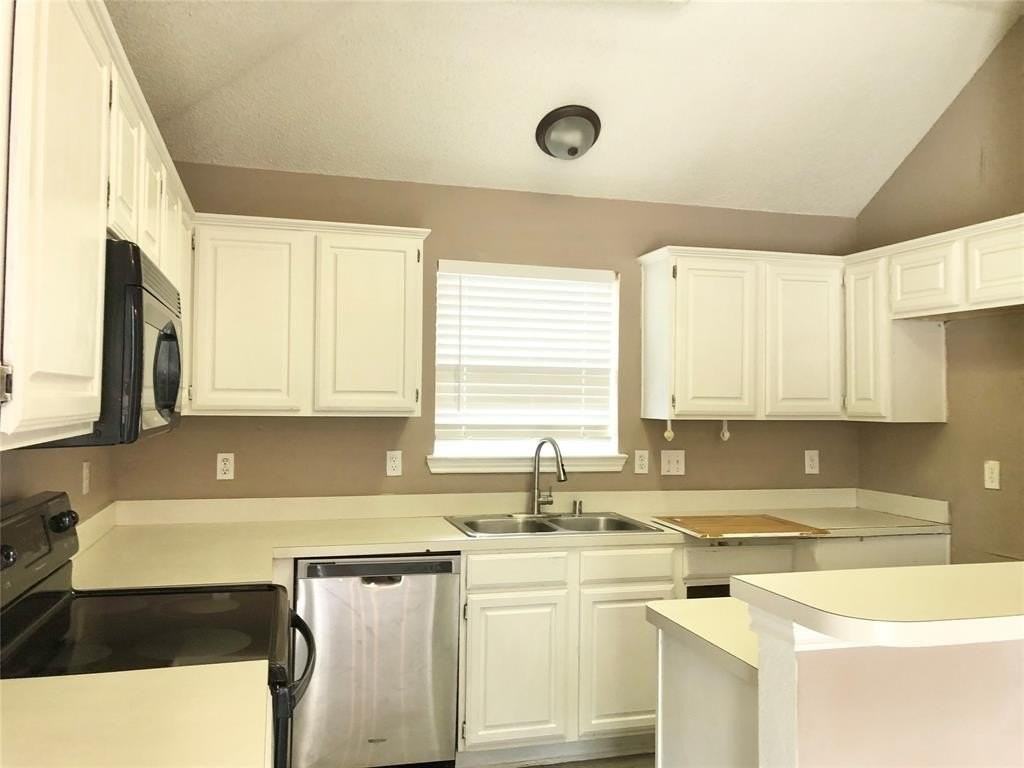 11409 Canoe Rd - Photo 6 of 16