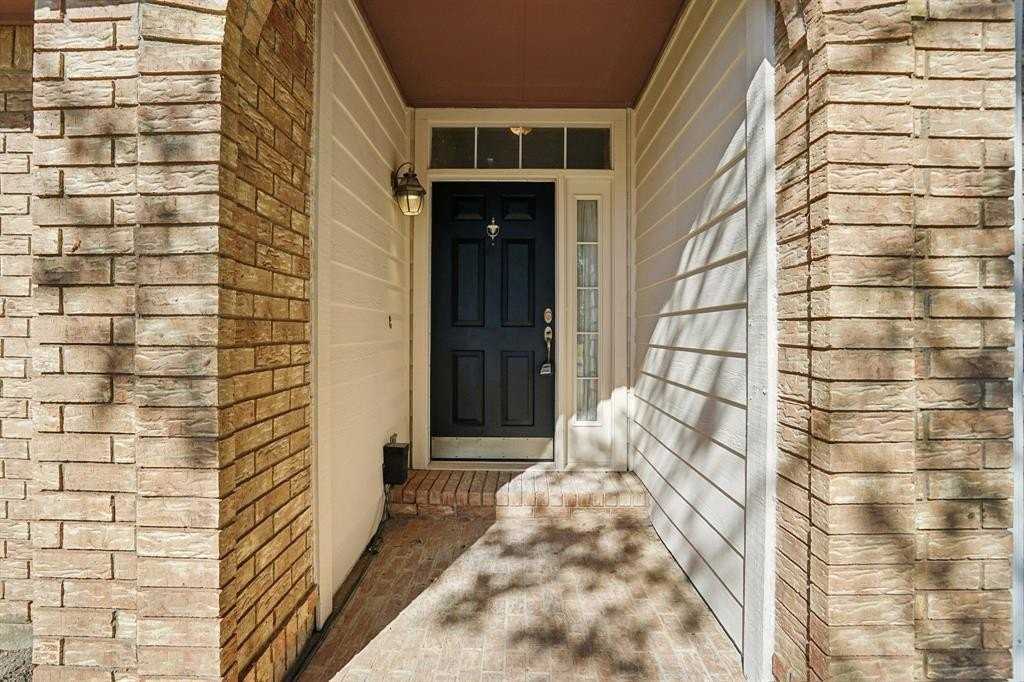 401 Dakota Trl - Photo 2 of 31