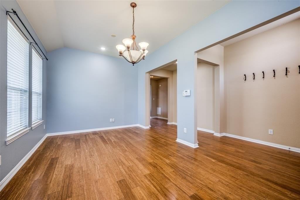 303 Ravenna Rd - Photo 7 of 25