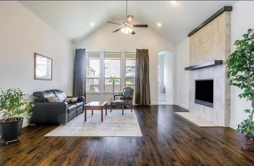 13763 Fieldcrest Rd - Photo 5 of 22