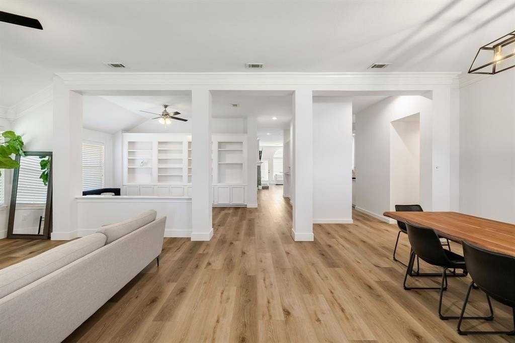 624 Mossycup Oak Dr - Photo 3 of 28