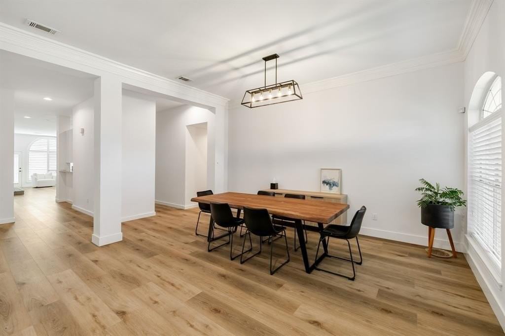 624 Mossycup Oak Dr - Photo 5 of 28