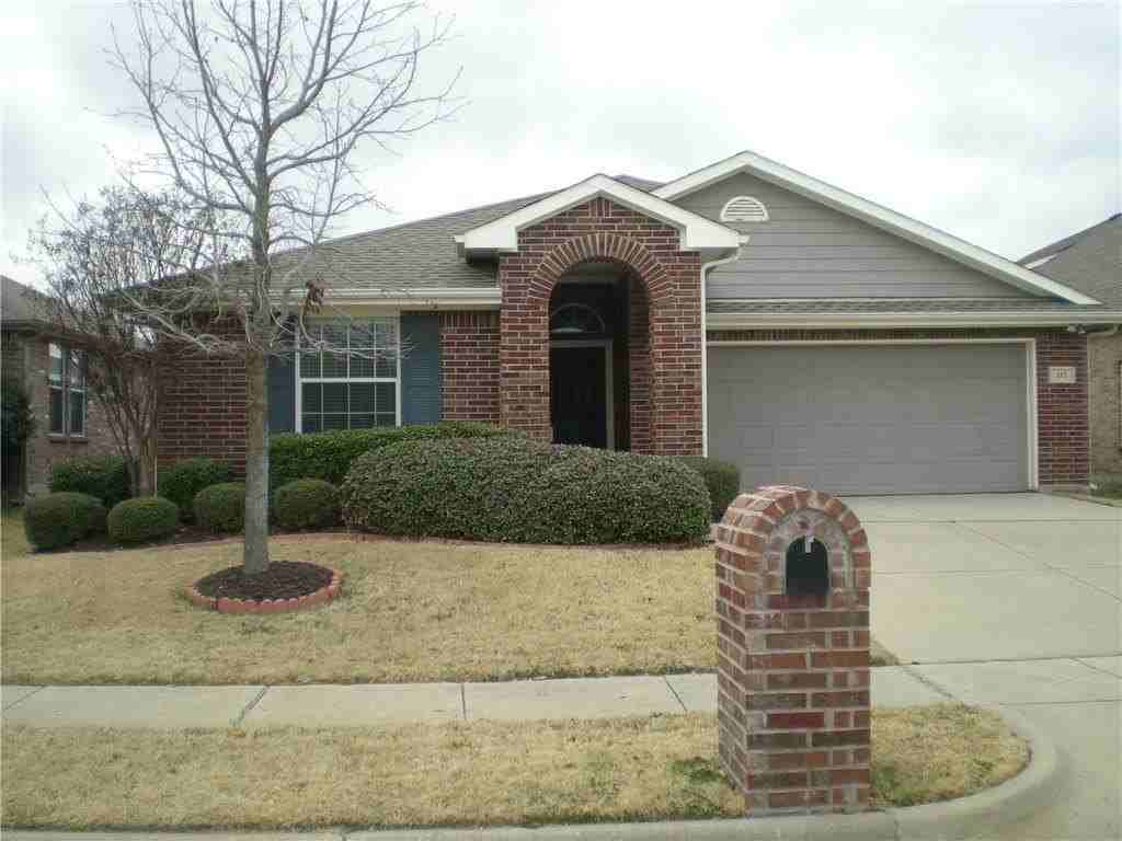 112 Birdbrook Dr