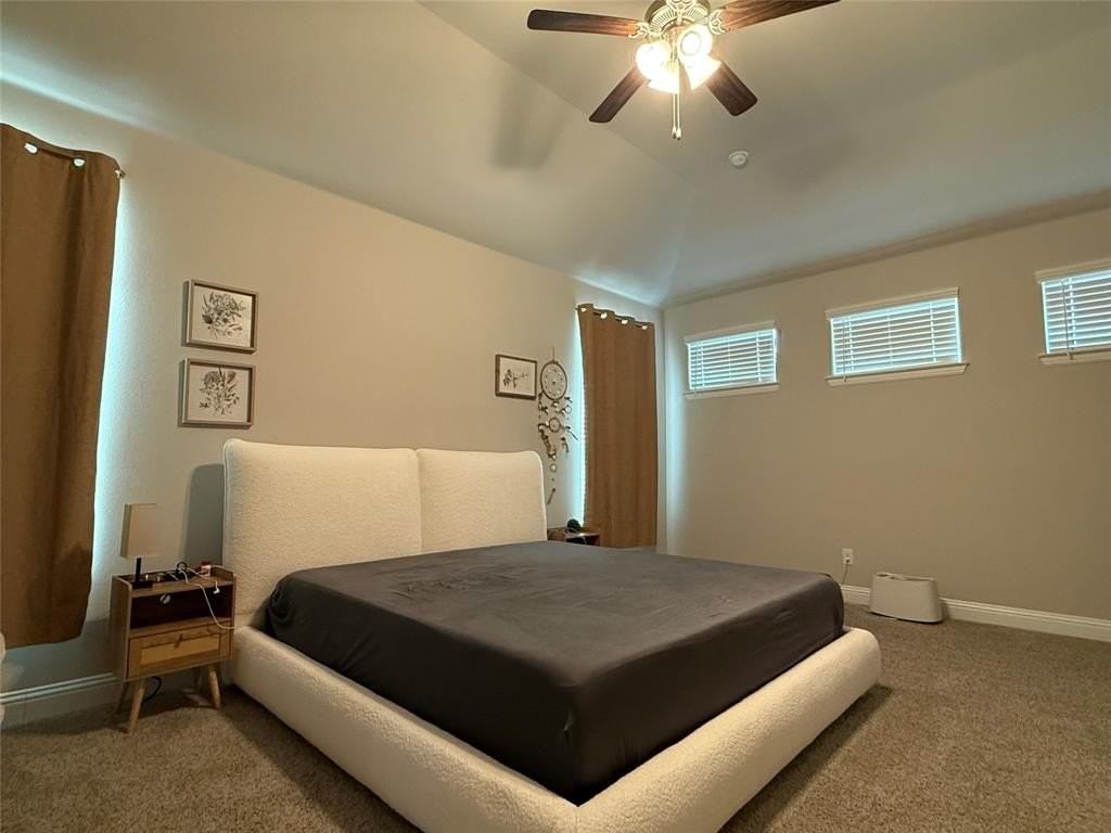 1721 Swallow St - Photo 5 of 12