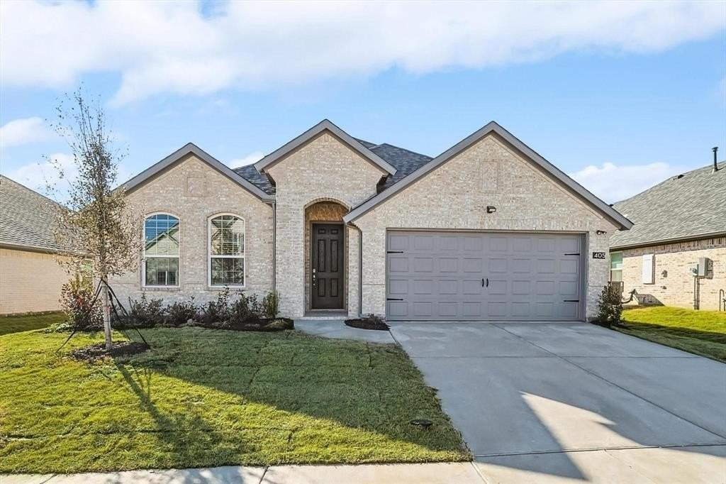 405 Portina Dr - Photo 3 of 40