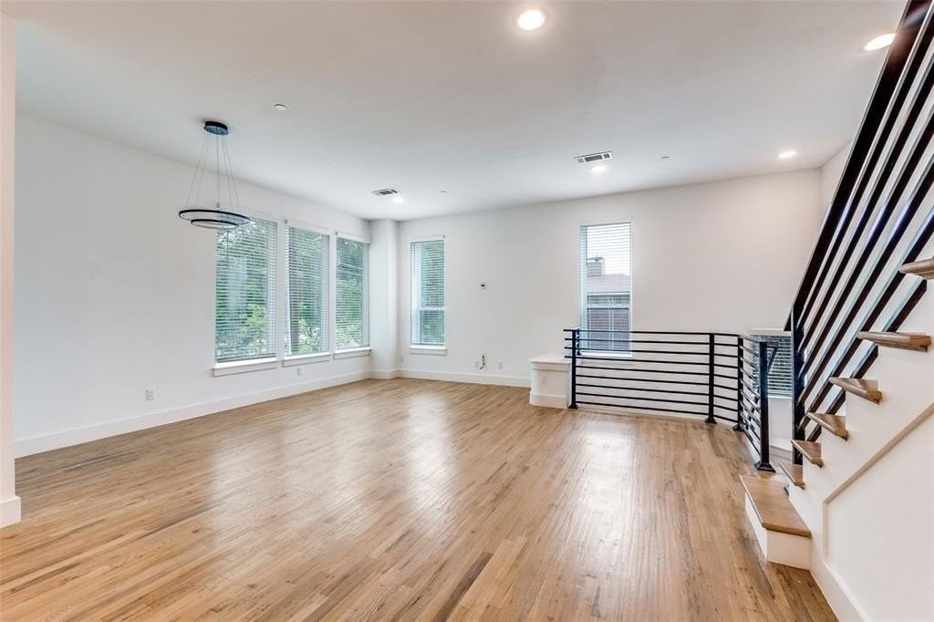 1828 N Garrett Ave #106 - Photo 6 of 12