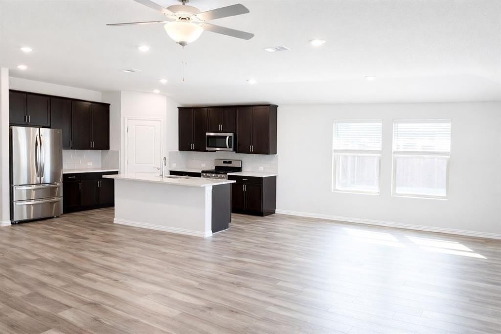 600 Cedar Springs Dr - Photo 4 of 24