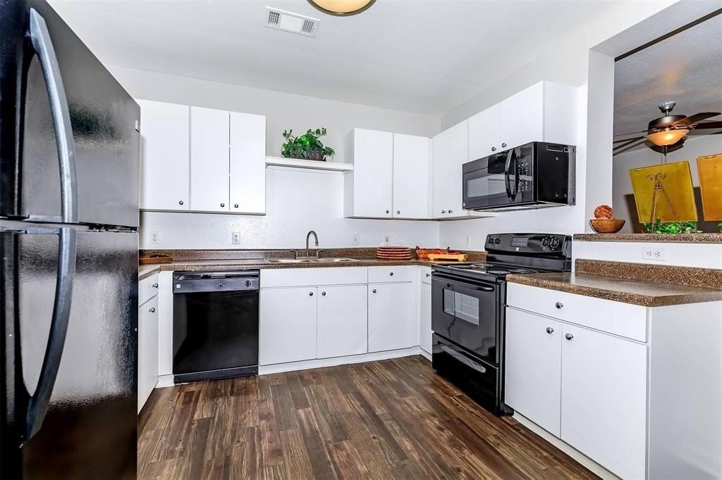 7120/7011 Village Way #923 - Photo 4 of 16