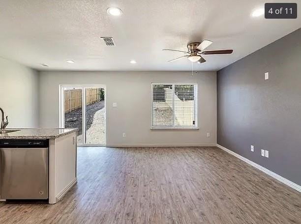 8011 Marydean Ave - Photo 3 of 8