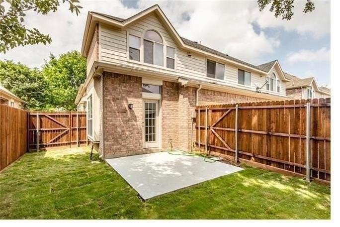 11345 Chaucer Dr - Photo 2 of 22