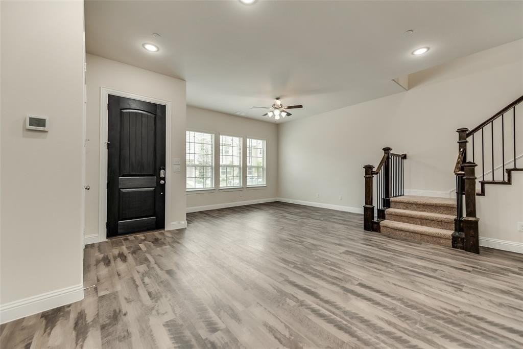 1577 Windermere Way - Photo 4 of 30