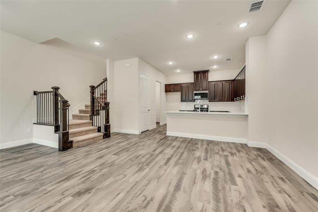 1577 Windermere Way - Photo 5 of 30