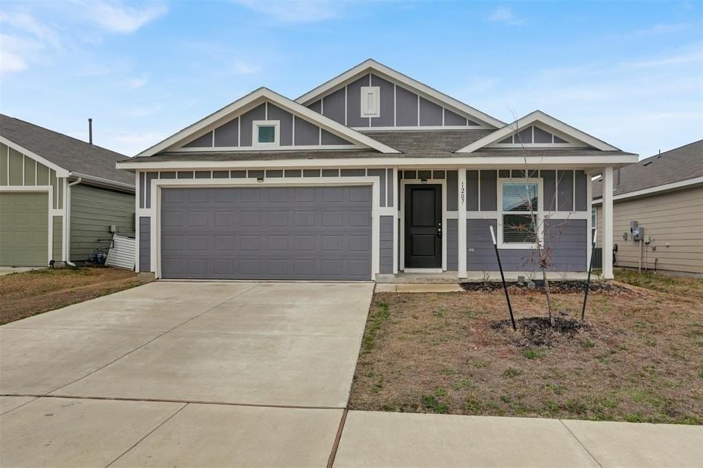 1207 Tallow Trl - Photo 2 of 28