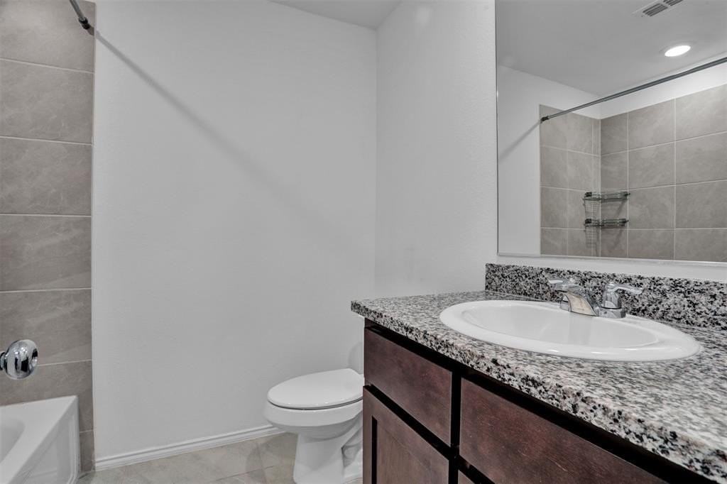 1207 Tallow Trl - Photo 5 of 28