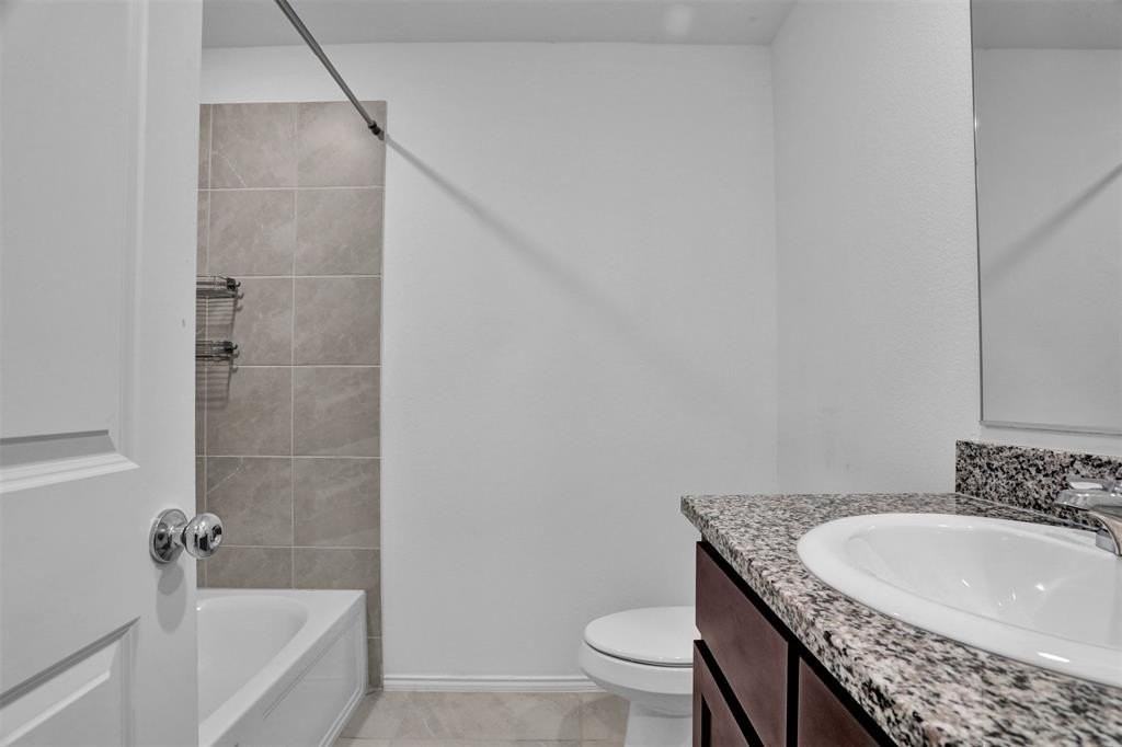 1207 Tallow Trl - Photo 6 of 28