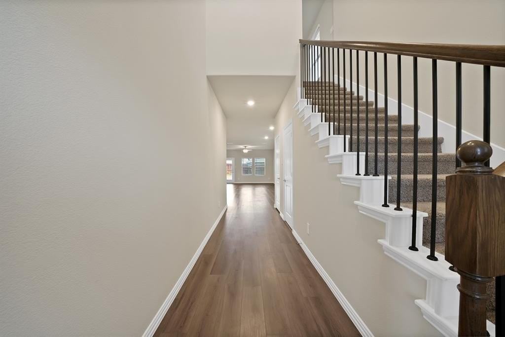 505 Cottagewood Dr - Photo 3 of 39
