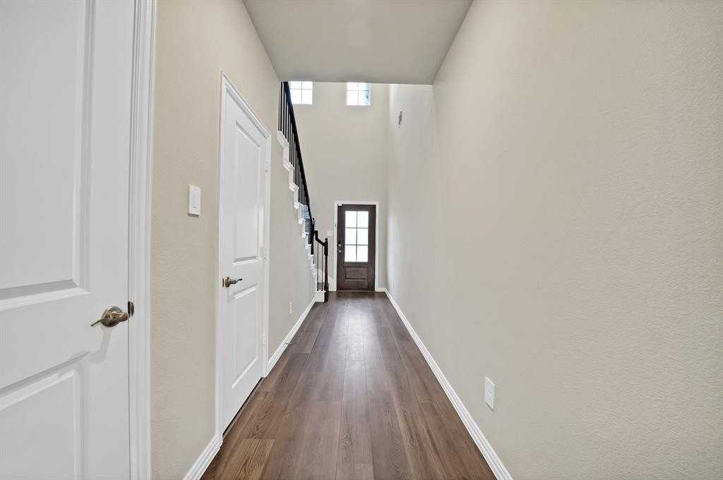505 Cottagewood Dr - Photo 5 of 39