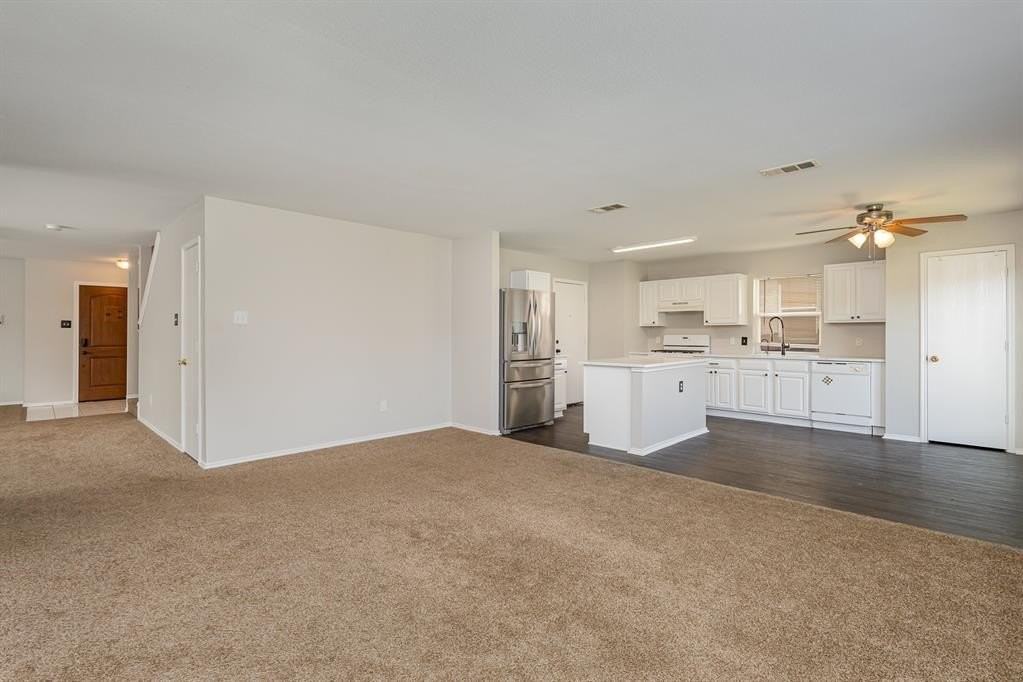 1121 Charlotte Dr - Photo 7 of 31