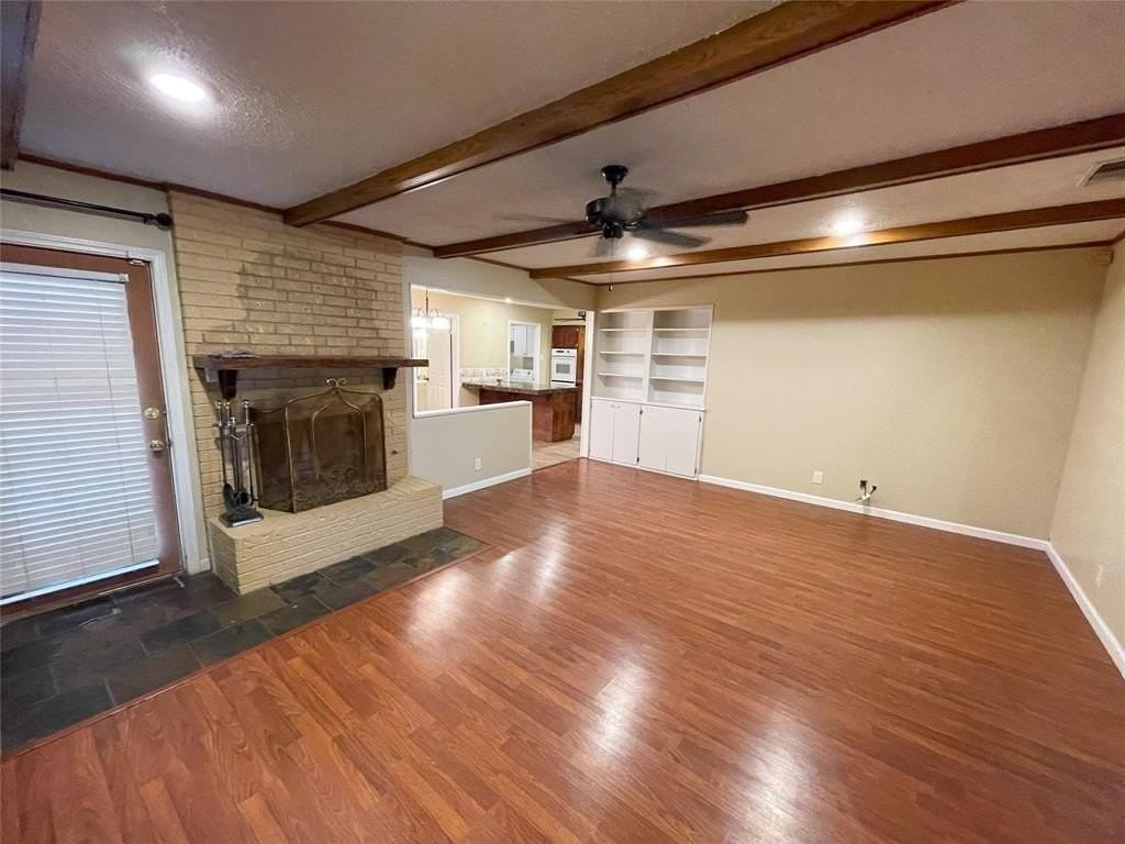 1714 Crescent Dr - Photo 5 of 22