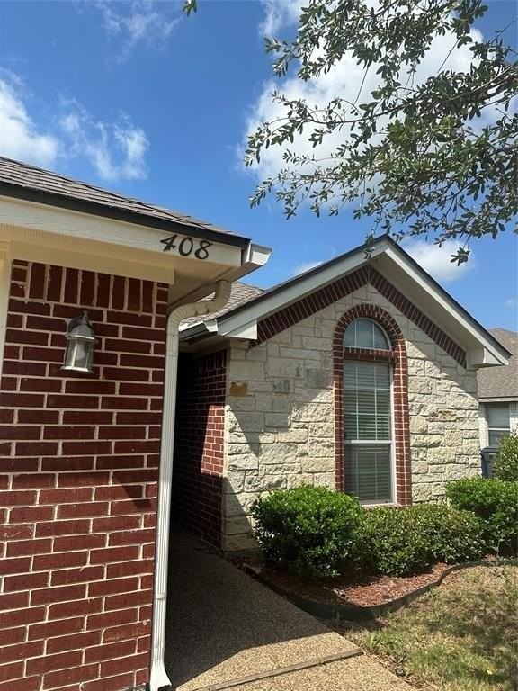 408 Prosperity Trl - Photo 2 of 18