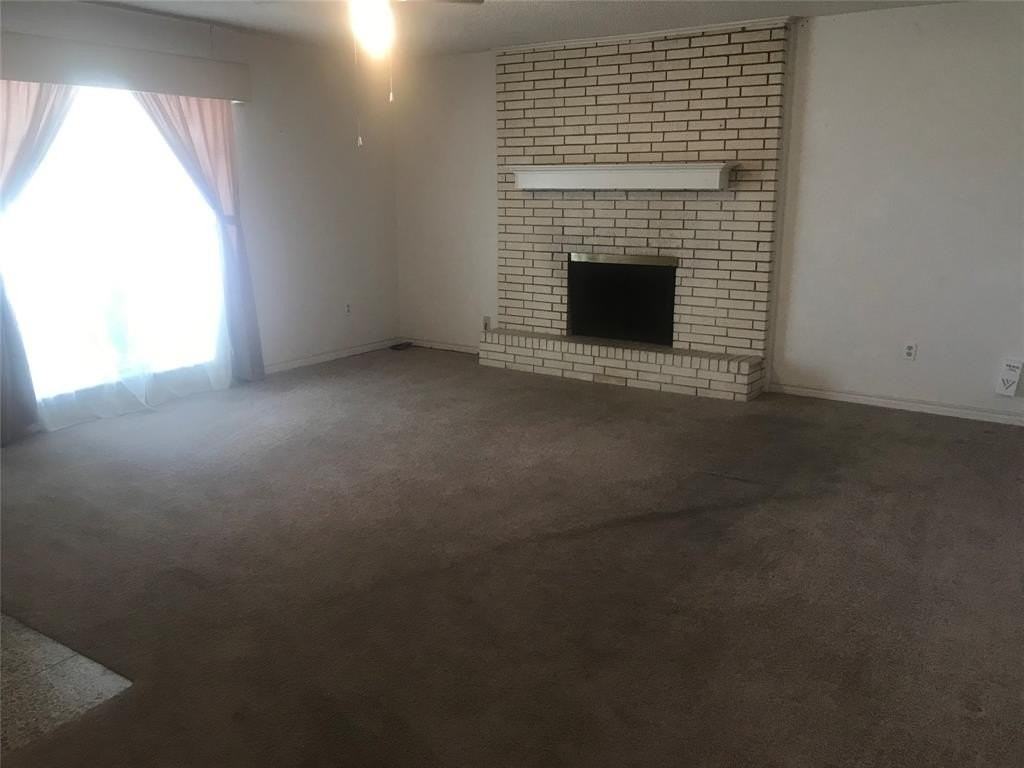 3373 S 27th St - Photo 4 of 17